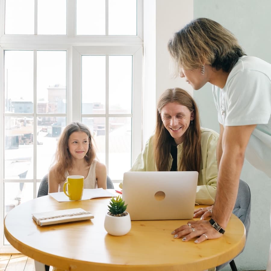Ressources ouvertes pour suivre l’évolution des connaissances